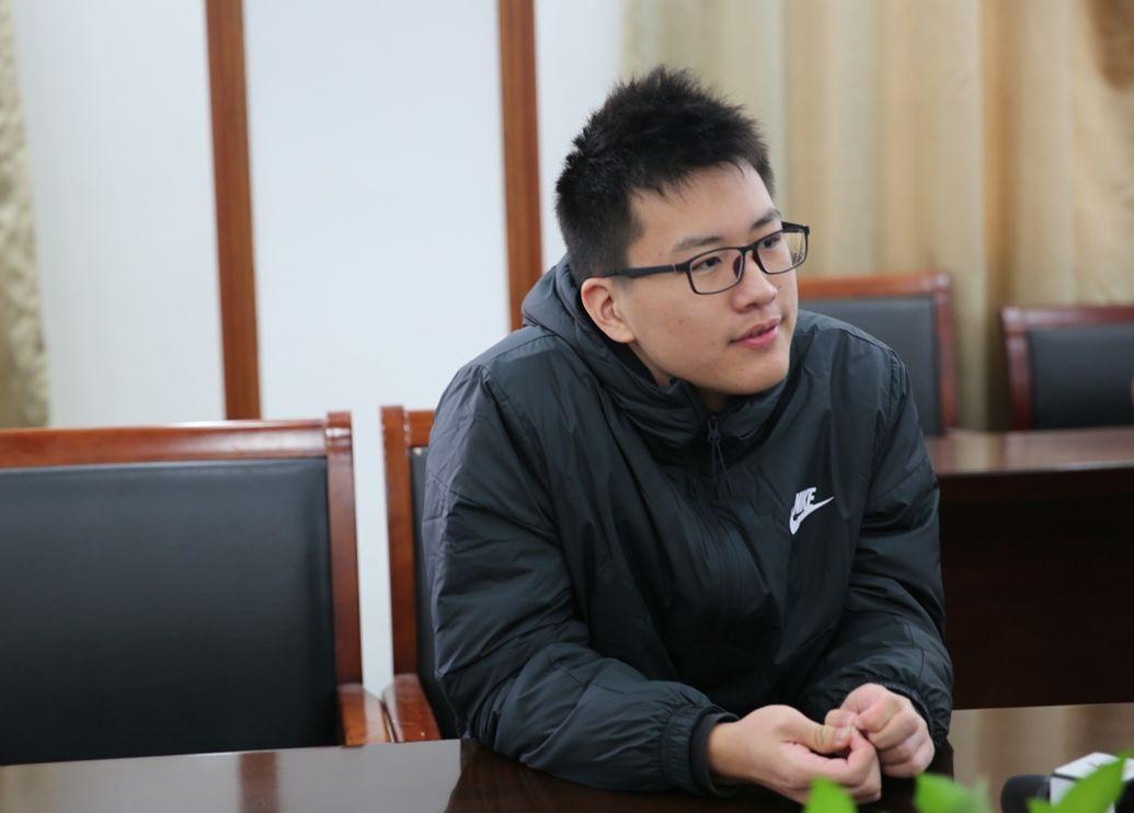 考生乒乓球特招被北大录取，一次关于梦想与挑战的对话