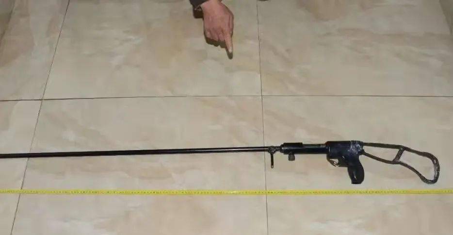 震雄ZX365射钉枪组装视频，从零开始，手把手教你装好这把工具猛兽